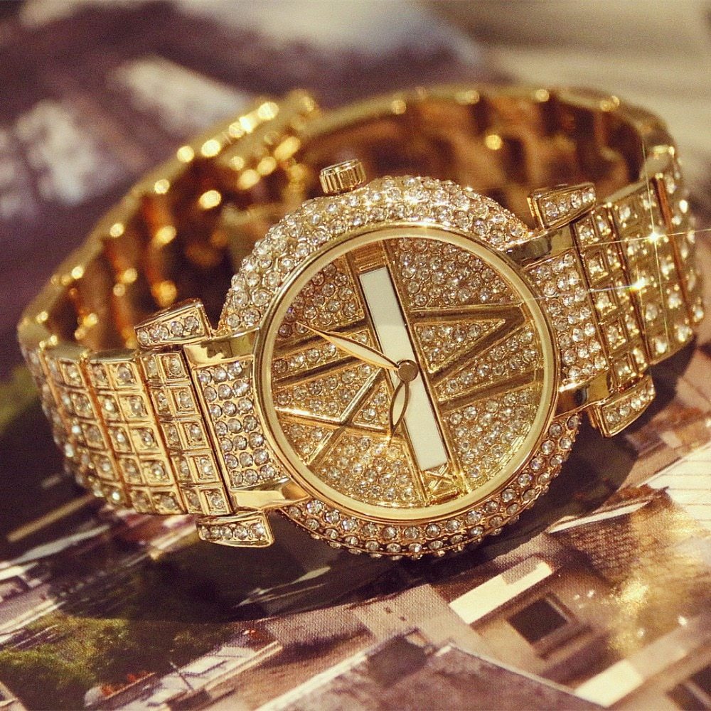 Elevate your style with this Luxury Diamond Women's Watch – timeless elegance and precision!